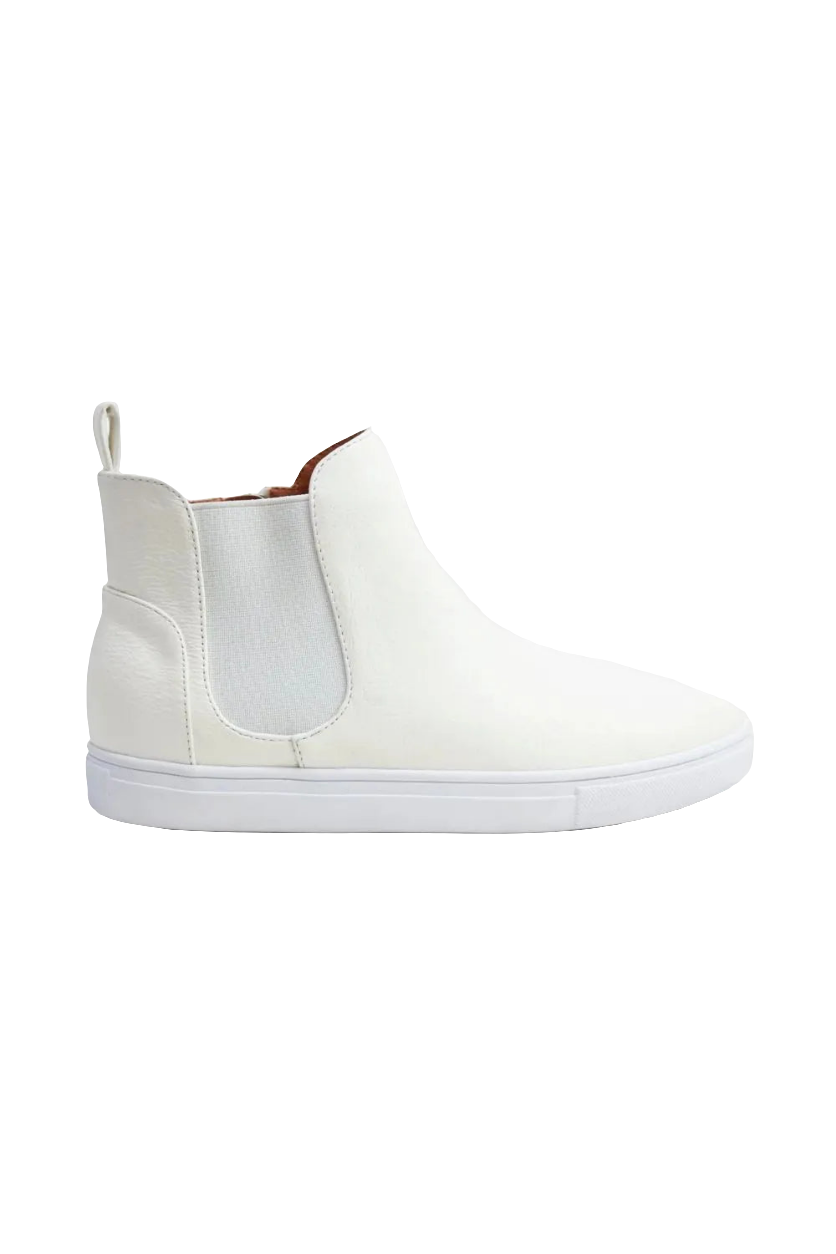 Beast Fashion Faux Suede Elastic Side Panel Sneakers